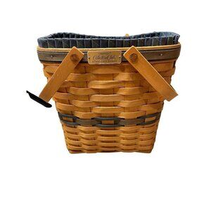 Longaberger Collectors Club Membership Basket 2000 with Cloth Insert